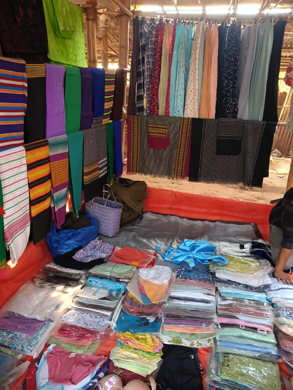 Naithok Rignai Risa;s Shope